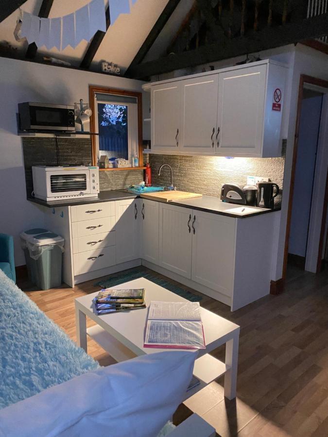 Villa Saving Grace With Private Hot Tub Bawdeswell Esterno foto